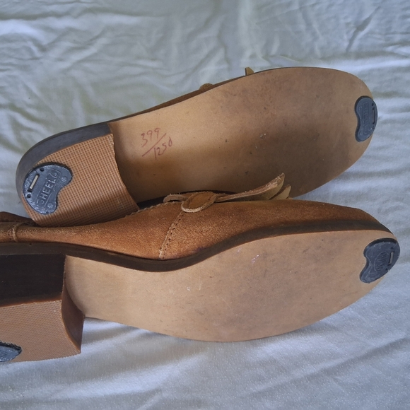 Brown Suede Moccasin Shoes with Fringe - Picture 5 of 5